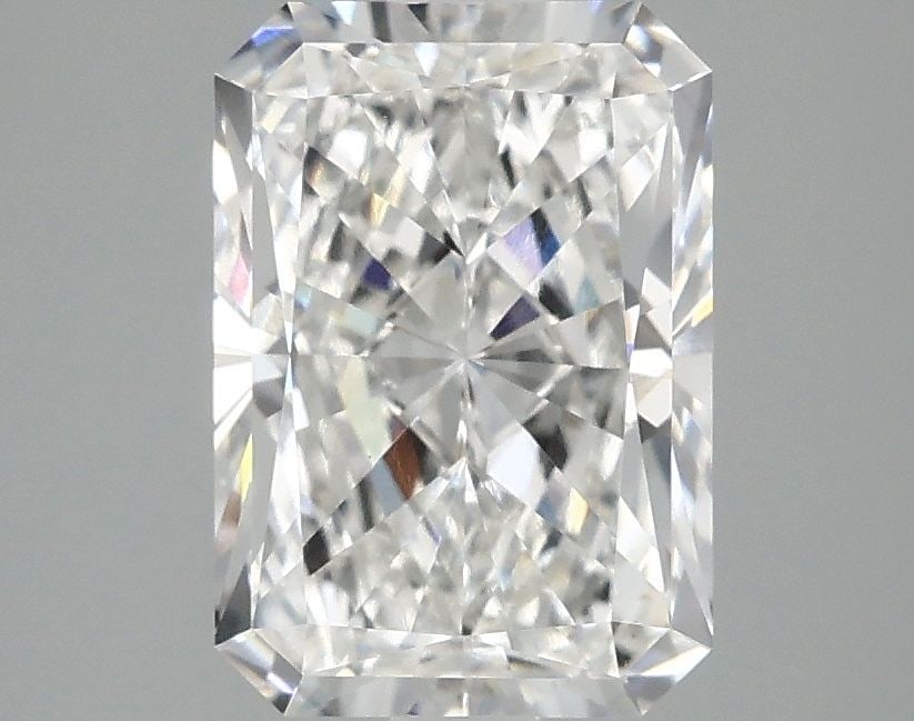 Loose Diamond - RADIANT 2.47ct F VS1: Loose Diamond - RADIANT 2.47ct F VS1 Source: This is a real non-mined Diamond that has been grown in a lab Shape: RADIANT Carats: 2.47 Color: F Clarity: VS1 Certification: IGI Video:
