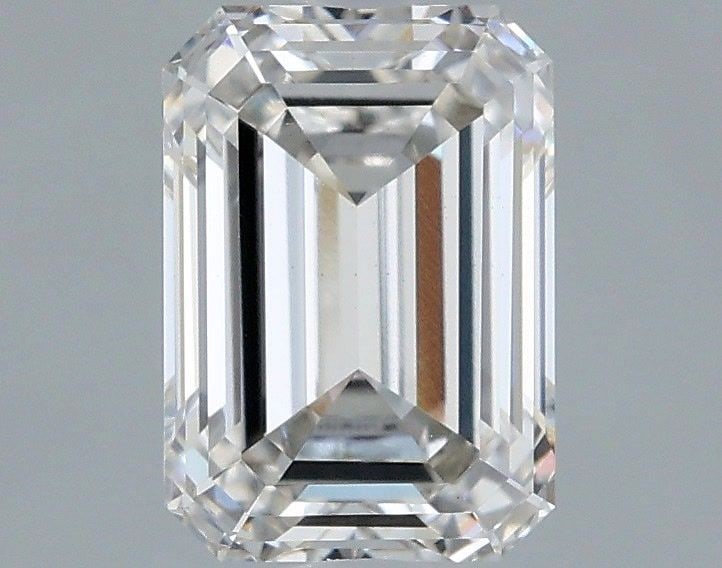 Loose Diamond - EMERALD 1.33ct H VS1: Loose Diamond - EMERALD 1.33ct H VS1 Source: This is a real non-mined Diamond that has been grown in a lab Shape: EMERALD Carats: 1.33 Color: H Clarity: VS1 Certification: IGI Video: