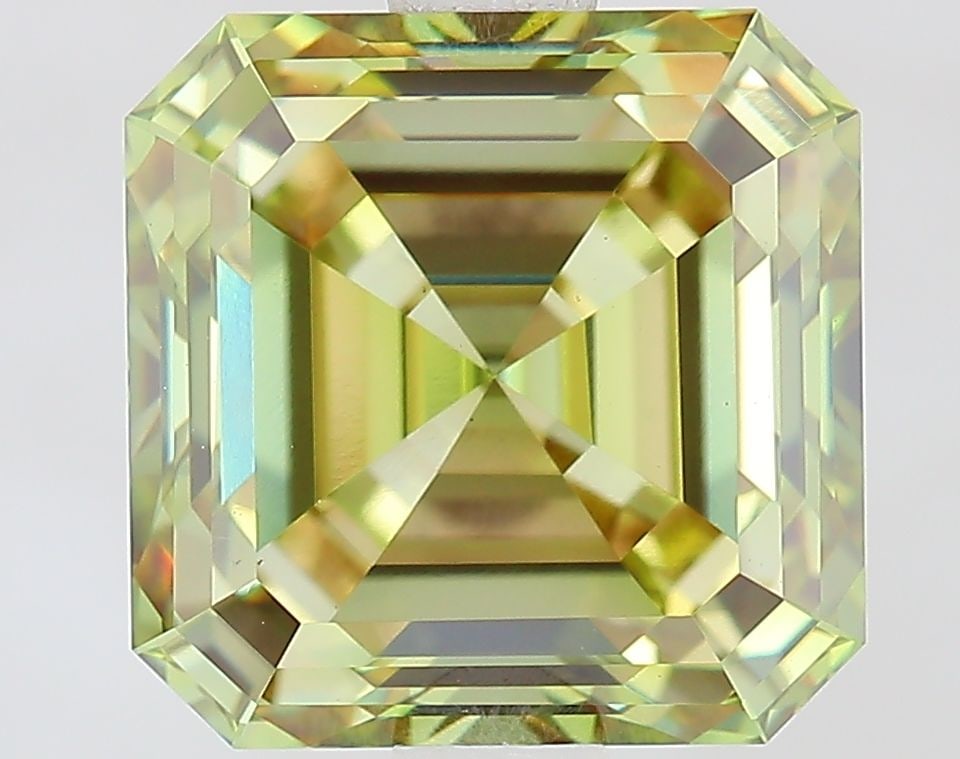 Loose Diamond - ASSCHER 2.59ct Fancy Vivid Green VVS2: Loose Diamond - ASSCHER 2.59ct Fancy Vivid Green VVS2 Source: This is a real non-mined Diamond that has been grown in a lab Shape: ASSCHER Carats: 2.59 Color: Fancy Vivid Green Certification: IGI