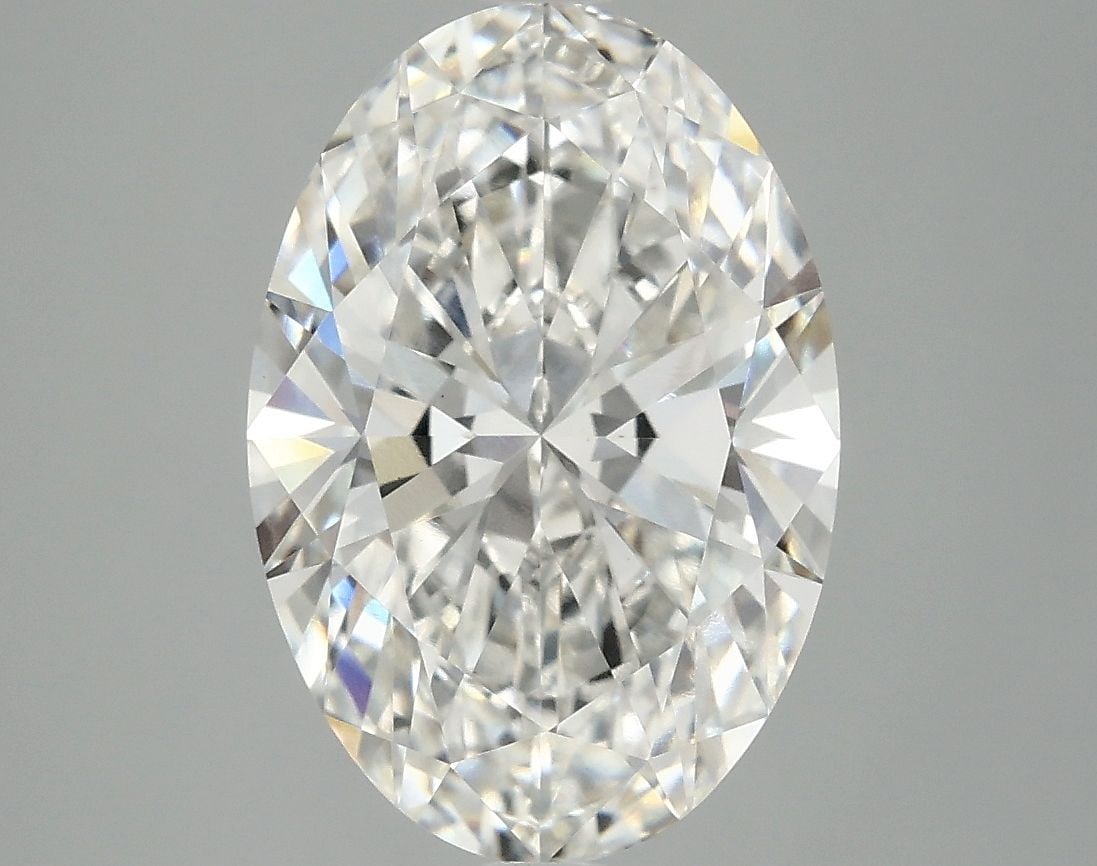 Loose Diamond - OVAL 3.83ct G VVS2: Loose Diamond - OVAL 3.83ct G VVS2 Source: This is a real non-mined Diamond that has been grown in a lab Shape: OVAL Carats: 3.83 Color: G Clarity: VVS2 Certification: IGI Video: