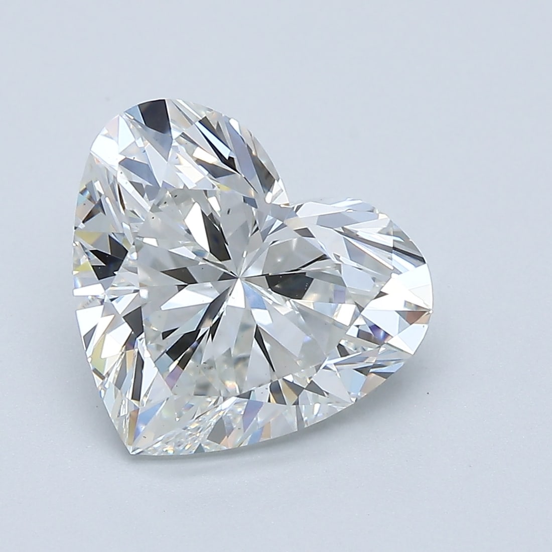 Loose Diamond - HEART 3.56ct F VS2: Loose Diamond - HEART 3.56ct F VS2 Source: This is a real non-mined Diamond that has been grown in a lab Shape: HEART Carats: 3.56 Color: F Clarity: VS2 Certification: IGI Condition: Pre-Owned PLEASE 