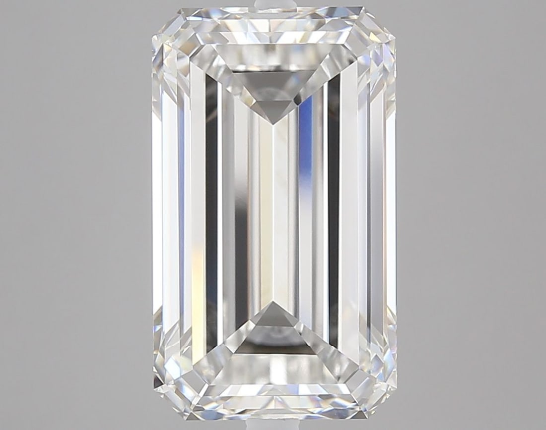 Loose Diamond - EMERALD 6.01ct E VVS1: Loose Diamond - EMERALD 6.01ct E VVS1 Source: This is a real non-mined Diamond that has been grown in a lab Shape: EMERALD Carats: 6.01 Color: E Clarity: VVS1 Certification: IGI Video: