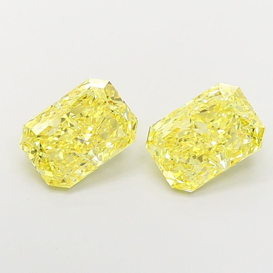 Loose Diamond - RADIANT 3.07ct Fancy Vivid Yellow VS2: Loose Diamond - RADIANT 3.07ct Fancy Vivid Yellow VS2 Source: This is a real non-mined Diamond that has been grown in a lab Shape: RADIANT Carats: 3.07 Color: Fancy Vivid Yellow Certification: IGI
