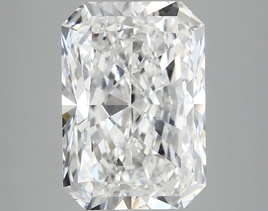 Loose Diamond - RADIANT 4.85ct E VS1: Loose Diamond - RADIANT 4.85ct E VS1 Source: This is a real non-mined Diamond that has been grown in a lab Shape: RADIANT Carats: 4.85 Color: E Clarity: VS1 Certification: IGI Video: Video Link
