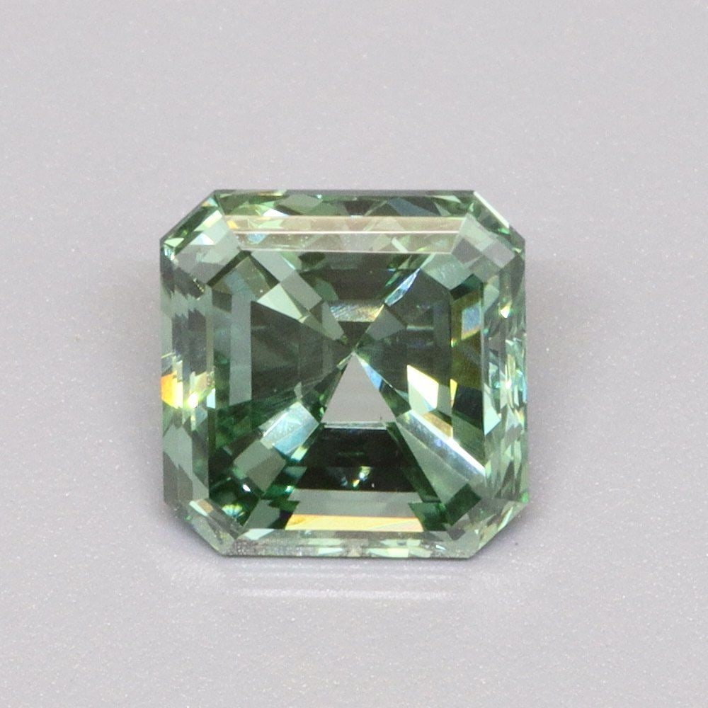 Loose Diamond - EMERALD 1.01ct Fancy Vivid Green VS1: Loose Diamond - EMERALD 1.01ct Fancy Vivid Green VS1 Source: This is a real non-mined Diamond that has been grown in a lab Shape: EMERALD Carats: 1.01 Color: Fancy Vivid Green Certification: IGI PLEAS