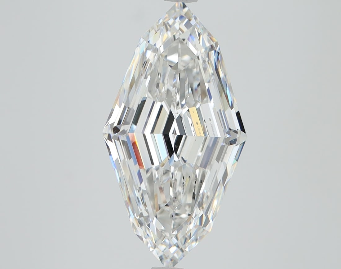 Loose Diamond - MARQUISE STEP 3.64ct E VS1: Loose Diamond - MARQUISE STEP 3.64ct E VS1 Source: This is a real non-mined Diamond that has been grown in a lab Shape: MARQUISE STEP Carats: 3.64 Color: E Clarity: VS1 Certification: IGI Condition: P