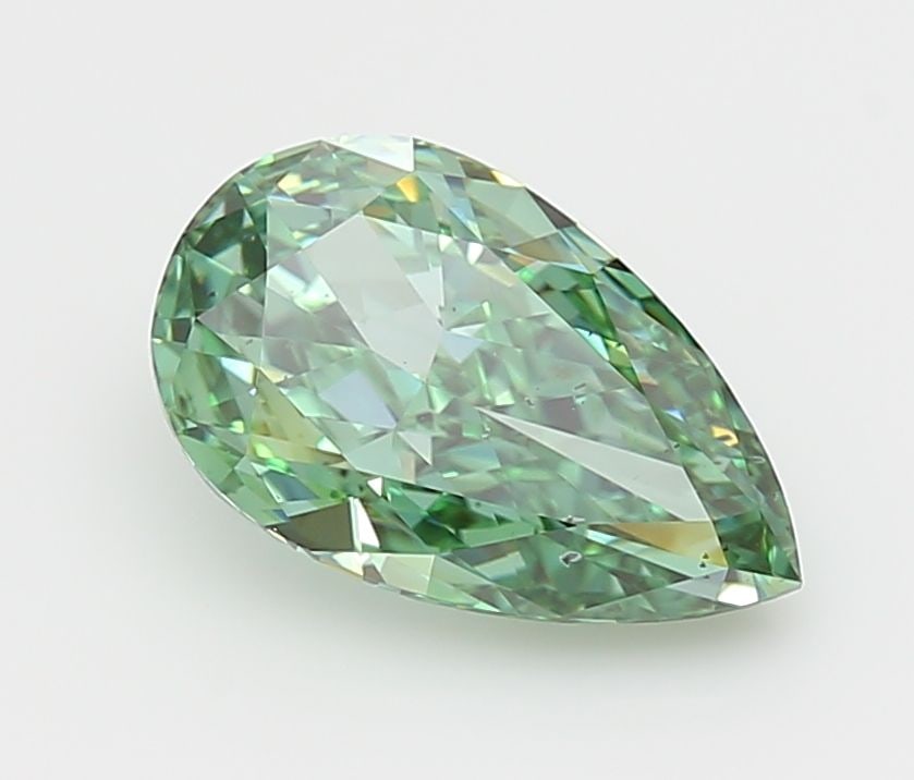 Loose Diamond - PEAR 3.01ct Fancy Vivid Green SI1: Loose Diamond - PEAR 3.01ct Fancy Vivid Green SI1 Source: This is a real non-mined Diamond that has been grown in a lab Shape: PEAR Carats: 3.01 Color: Fancy Vivid Green Certification: IGI Video: