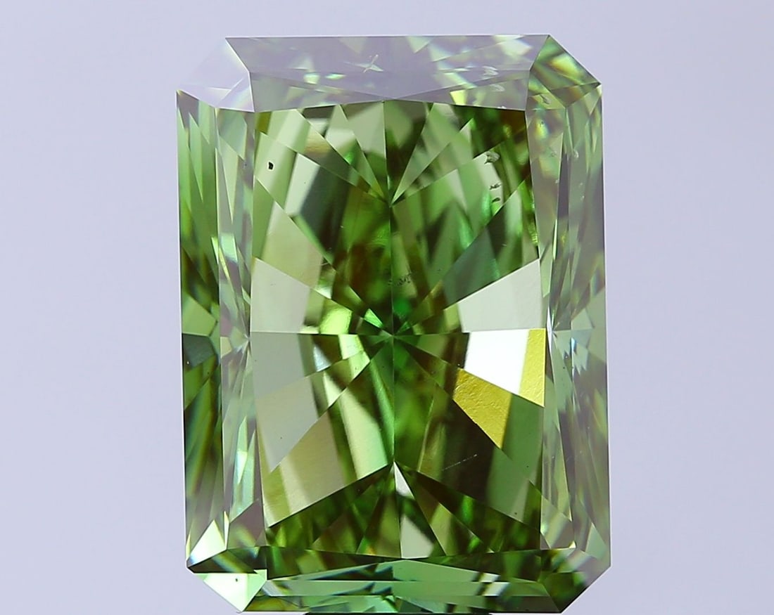 Loose Diamond - RADIANT 19.02ct Fancy Vivid Green VS2: Loose Diamond - RADIANT 19.02ct Fancy Vivid Green VS2 Source: This is a real non-mined Diamond that has been grown in a lab Shape: RADIANT Carats: 19.02 Color: Fancy Vivid Green Certification: IGI PLE