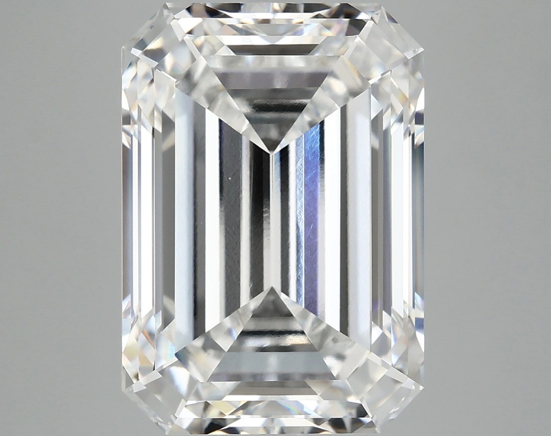 Loose Diamond - EMERALD 10.43ct E VVS2: Loose Diamond - EMERALD 10.43ct E VVS2 Source: This is a real non-mined Diamond that has been grown in a lab Shape: EMERALD Carats: 10.43 Color: E Clarity: VVS2 Certification: IGI Condition: Pre-Owned