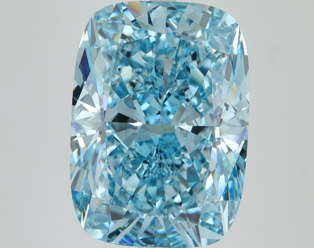 Loose Diamond - CUSHION 11.58ct BLUE VVS2: Loose Diamond - CUSHION 11.58ct BLUE VVS2 Source: This is a real non-mined Diamond that has been grown in a lab Shape: CUSHION Carats: 11.58 Color: BLUE Clarity: VVS2 Certification: IGI Condition: Pre