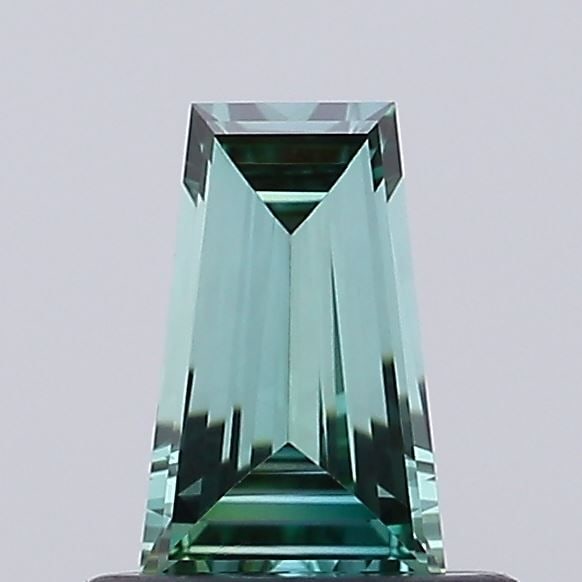 Loose Diamond - TAPERED BAGUETTE 0.28ct Fancy Vivid Green VS1: Loose Diamond - TAPERED BAGUETTE 0.28ct Fancy Vivid Green VS1 Source: This is a real non-mined Diamond that has been grown in a lab Shape: TAPERED BAGUETTE Carats: 0.28 Color: Fancy Vivid Green Certif