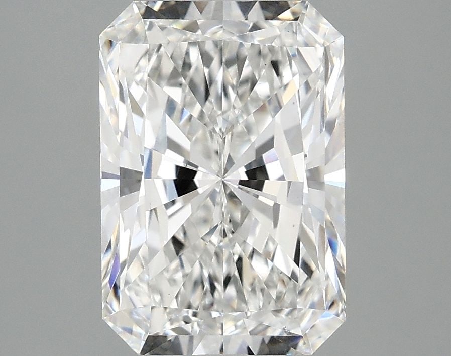 Loose Diamond - RADIANT 3.09ct E VS1: Loose Diamond - RADIANT 3.09ct E VS1 Source: This is a real non-mined Diamond that has been grown in a lab Shape: RADIANT Carats: 3.09 Color: E Clarity: VS1 Certification: IGI Video: