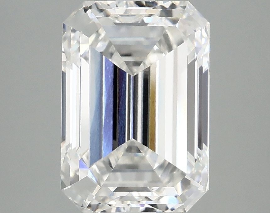 Loose Diamond - EMERALD 3.35ct E VVS2: Loose Diamond - EMERALD 3.35ct E VVS2 Source: This is a real non-mined Diamond that has been grown in a lab Shape: EMERALD Carats: 3.35 Color: E Clarity: VVS2 Certification: IGI Video: