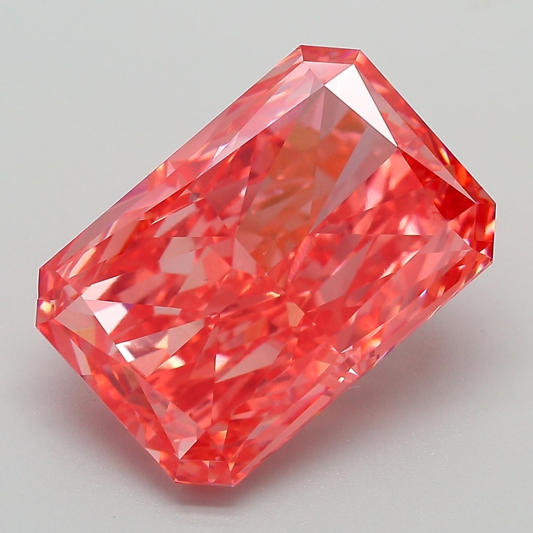 Loose Diamond - RADIANT 8.36ct PINK VS1: Loose Diamond - RADIANT 8.36ct PINK VS1 Source: This is a real non-mined Diamond that has been grown in a lab Shape: RADIANT Carats: 8.36 Color: PINK Clarity: VS1 Certification: IGI Condition: Pre-Own
