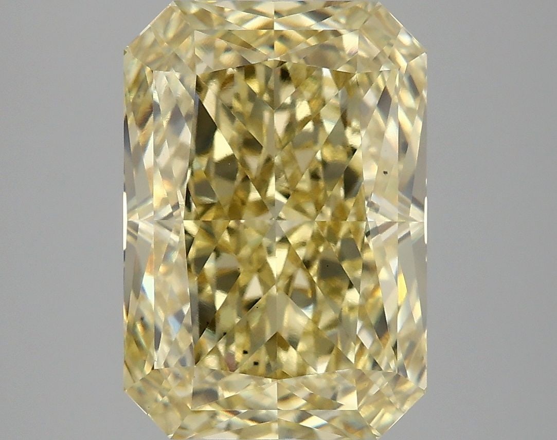 Loose Diamond - RADIANT 4.07ct Fancy Intense Yellow VS1: Loose Diamond - RADIANT 4.07ct Fancy Intense Yellow VS1 Source: This is a real non-mined Diamond that has been grown in a lab Shape: RADIANT Carats: 4.07 Color: Fancy Intense Yellow Certification: IGI