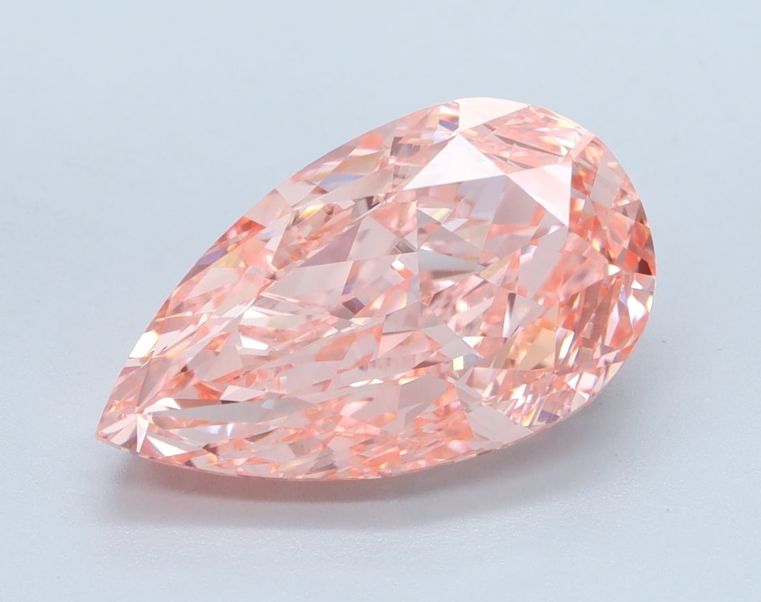 Loose Diamond - PEAR 5.09ct PINK VVS2: Loose Diamond - PEAR 5.09ct PINK VVS2 Source: This is a real non-mined Diamond that has been grown in a lab Shape: PEAR Carats: 5.09 Color: PINK Clarity: VVS2 Certification: IGI Condition: Pre-Owned P
