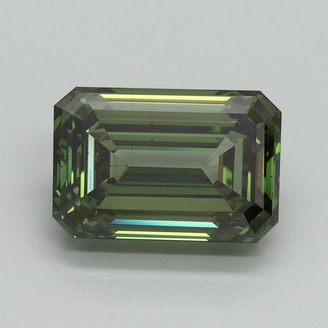 Loose Diamond - EMERALD 5.01ct Fancy Vivid Green VS2: Loose Diamond - EMERALD 5.01ct Fancy Vivid Green VS2 Source: This is a real non-mined Diamond that has been grown in a lab Shape: EMERALD Carats: 5.01 Color: Fancy Vivid Green Certification: IGI Video