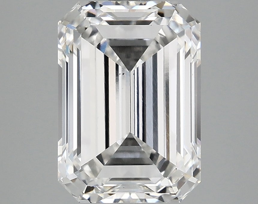 Loose Diamond - EMERALD 3.29ct E VS2: Loose Diamond - EMERALD 3.29ct E VS2 Source: This is a real non-mined Diamond that has been grown in a lab Shape: EMERALD Carats: 3.29 Color: E Clarity: VS2 Certification: IGI Condition: Pre-Owned PLE