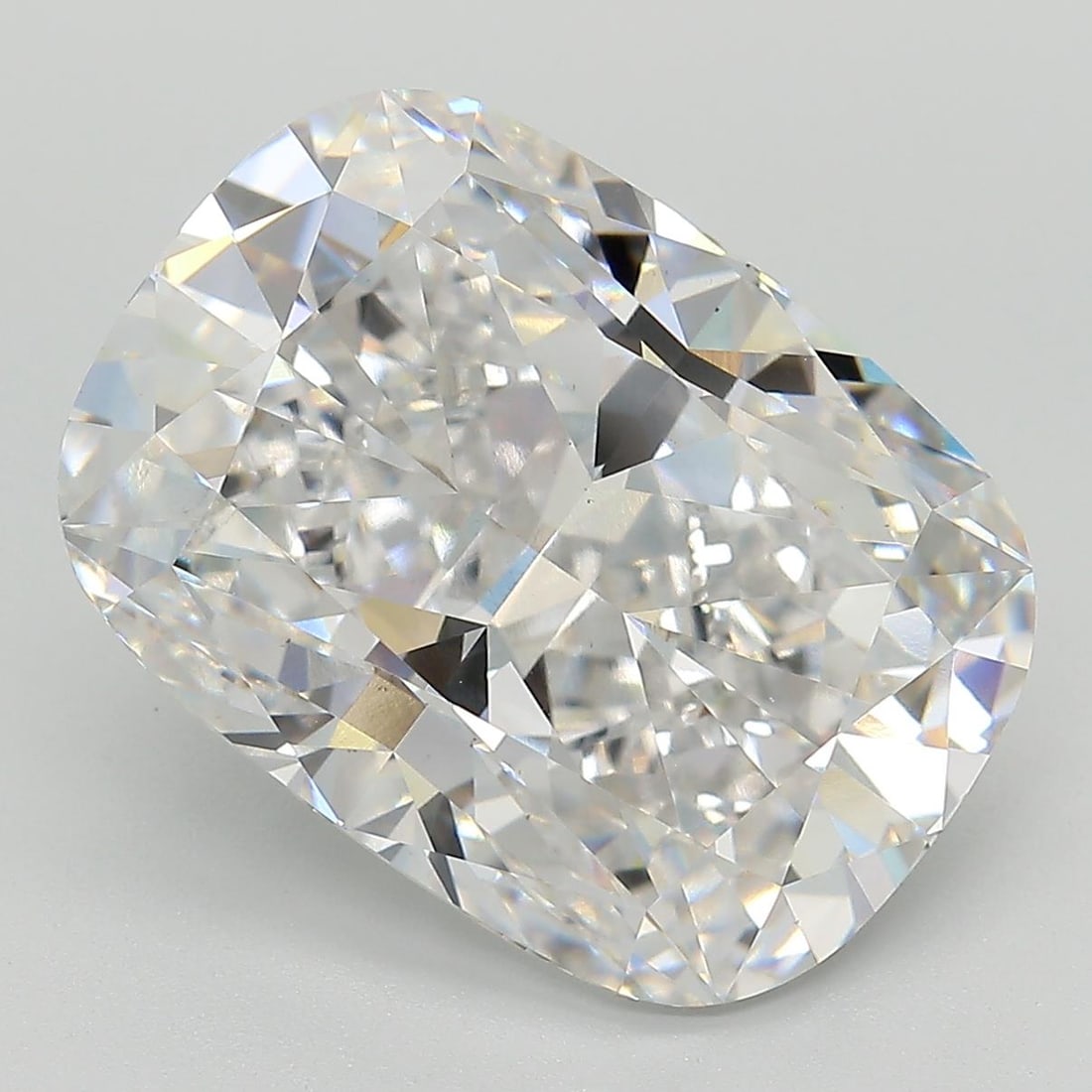 Loose Diamond - CUSHION 9.08ct E VS1: Loose Diamond - CUSHION 9.08ct E VS1 Source: This is a real non-mined Diamond that has been grown in a lab Shape: CUSHION Carats: 9.08 Color: E Clarity: VS1 Certification: GIA Condition: Pre-Owned PLE