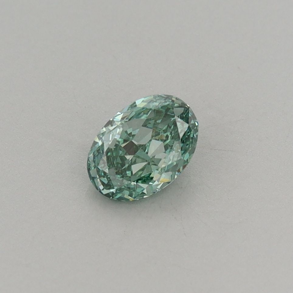 Loose Diamond - OVAL 0.44ct Fancy Vivid Green VS2: Loose Diamond - OVAL 0.44ct Fancy Vivid Green VS2 Source: This is a real non-mined Diamond that has been grown in a lab Shape: OVAL Carats: 0.44 Color: Fancy Vivid Green Certification: IGI Video: