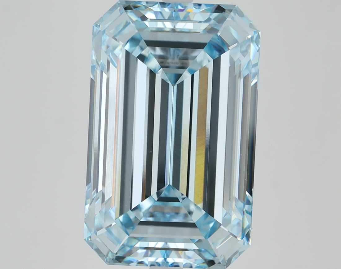 Loose Diamond - EMERALD 10.11ct BLUE VVS2: Loose Diamond - EMERALD 10.11ct BLUE VVS2 Source: This is a real non-mined Diamond that has been grown in a lab Shape: EMERALD Carats: 10.11 Color: BLUE Clarity: VVS2 Certification: IGI Condition: Pre