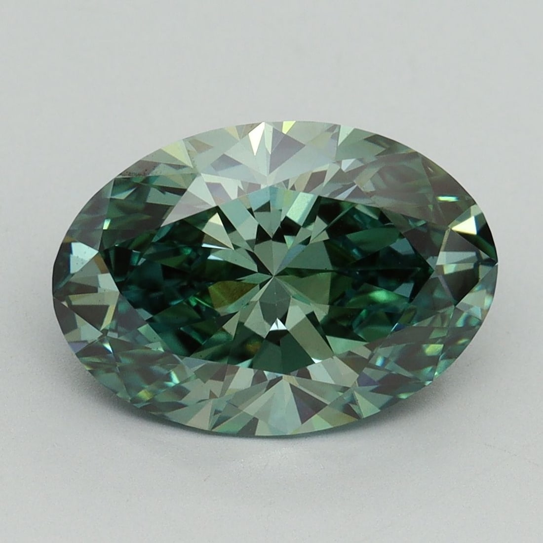 Loose Diamond - OVAL 3.58ct Fancy Vivid Green VS1: Loose Diamond - OVAL 3.58ct Fancy Vivid Green VS1 Source: This is a real non-mined Diamond that has been grown in a lab Shape: OVAL Carats: 3.58 Color: Fancy Vivid Green Certification: IGI Video: