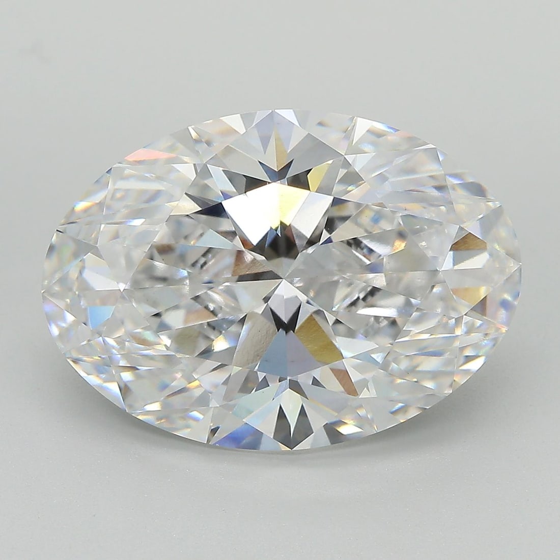 Loose Diamond - OVAL 10.2ct E VS1: Loose Diamond - OVAL 10.2ct E VS1 Source: This is a real non-mined Diamond that has been grown in a lab Shape: OVAL Carats: 10.2 Color: E Clarity: VS1 Certification: GIA Condition: Pre-Owned PLEASE NO