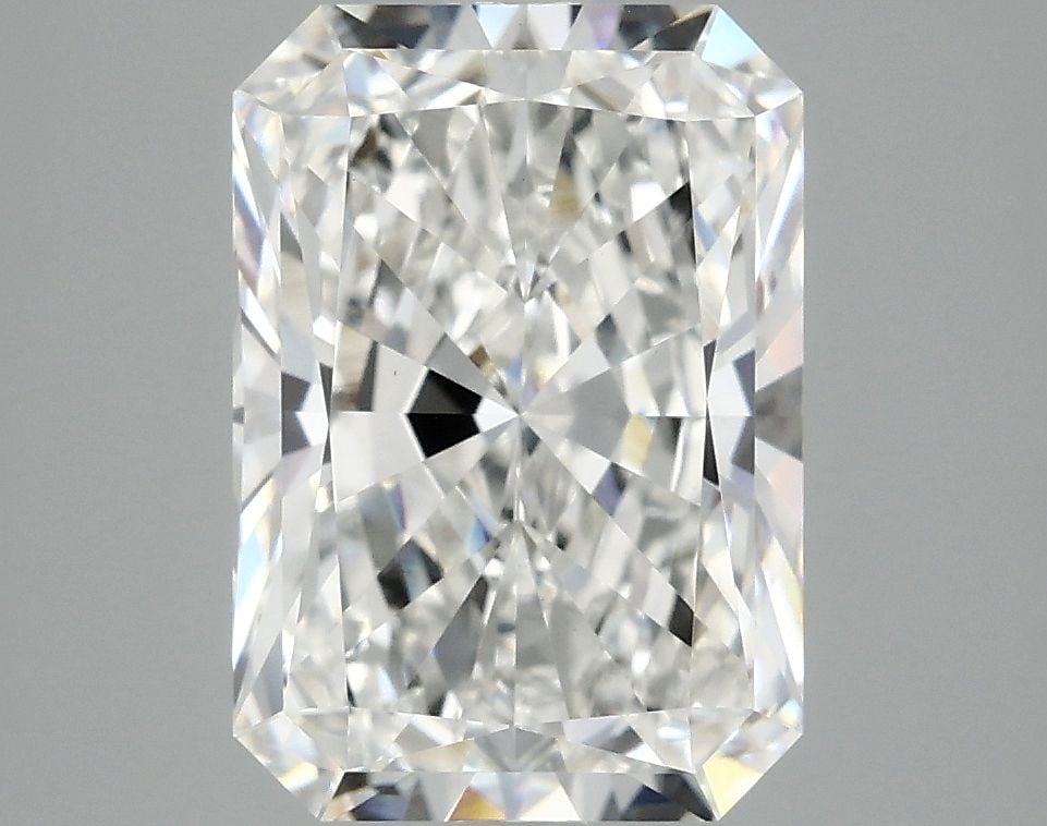 Loose Diamond - RADIANT 3.84ct F VS1: Loose Diamond - RADIANT 3.84ct F VS1 Source: This is a real non-mined Diamond that has been grown in a lab Shape: RADIANT Carats: 3.84 Color: F Clarity: VS1 Certification: IGI Video: