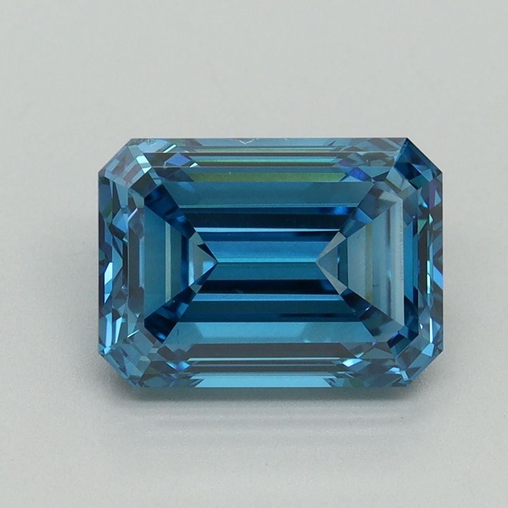 Loose Diamond - EMERALD 3.04ct Fancy Vivid Blue VS1: Loose Diamond - EMERALD 3.04ct Fancy Vivid Blue VS1 Source: This is a real non-mined Diamond that has been grown in a lab Shape: EMERALD Carats: 3.04 Color: Fancy Vivid Blue Certification: IGI Video: