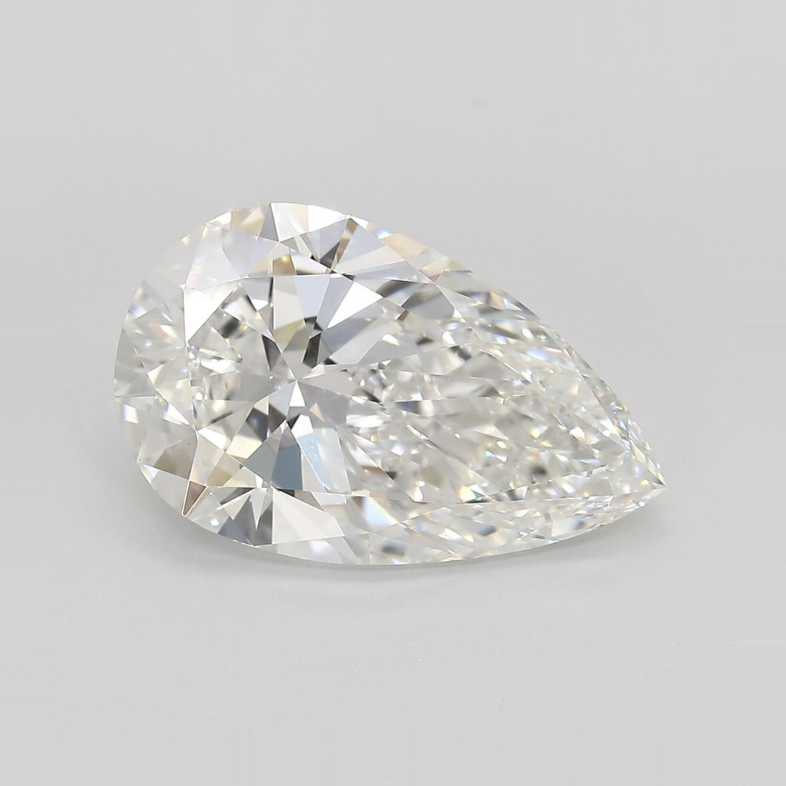 Loose Diamond - PEAR 6.11ct F VVS2: Loose Diamond - PEAR 6.11ct F VVS2 Source: This is a real non-mined Diamond that has been grown in a lab Shape: PEAR Carats: 6.11 Color: F Clarity: VVS2 Certification: IGI PLEASE NOTE: Framed, Large, 