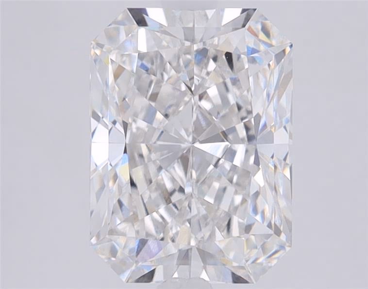 Loose Diamond - RADIANT 3.47ct E VS1: Loose Diamond - RADIANT 3.47ct E VS1 Source: This is a real non-mined Diamond that has been grown in a lab Shape: RADIANT Carats: 3.47 Color: E Clarity: VS1 Certification: IGI Condition: Pre-Owned PLE