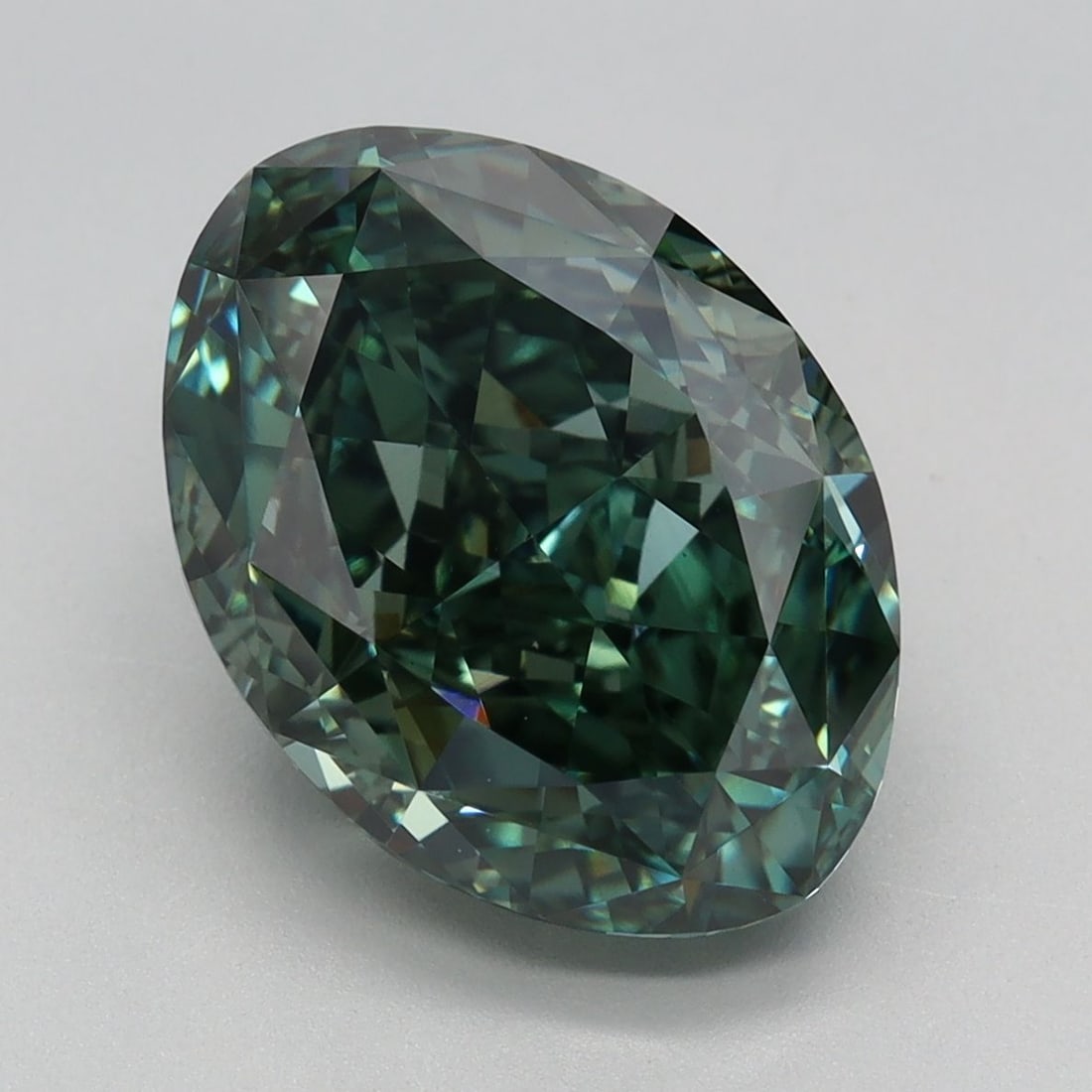 Loose Diamond - OVAL 5.44ct Fancy Vivid Green VVS2: Loose Diamond - OVAL 5.44ct Fancy Vivid Green VVS2 Source: This is a real non-mined Diamond that has been grown in a lab Shape: OVAL Carats: 5.44 Color: Fancy Vivid Green Certification: IGI Video: