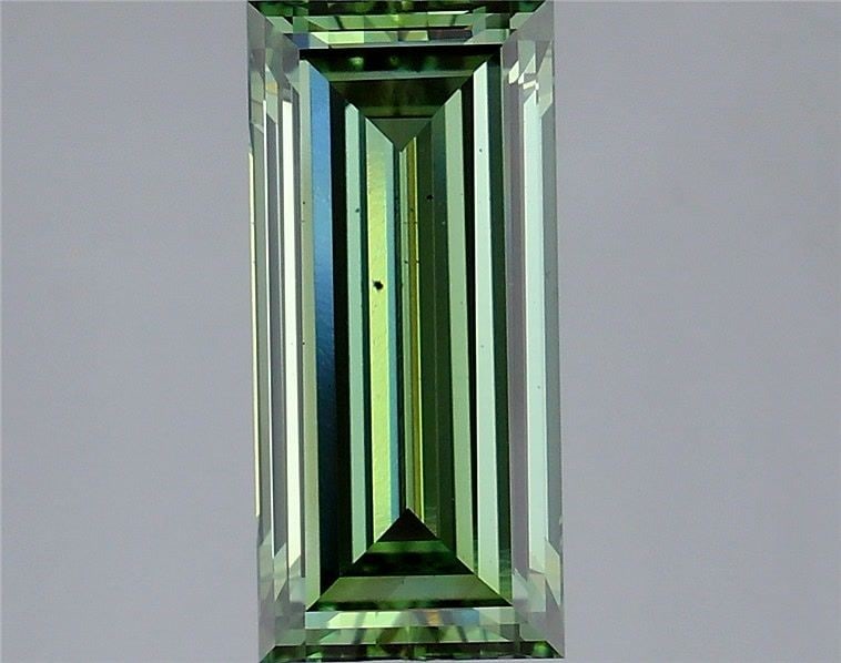 Loose Diamond - BAGUETTE 3.55ct Fancy Vivid Green VS2: Loose Diamond - BAGUETTE 3.55ct Fancy Vivid Green VS2 Source: This is a real non-mined Diamond that has been grown in a lab Shape: BAGUETTE Carats: 3.55 Color: Fancy Vivid Green Certification: IGI Vid