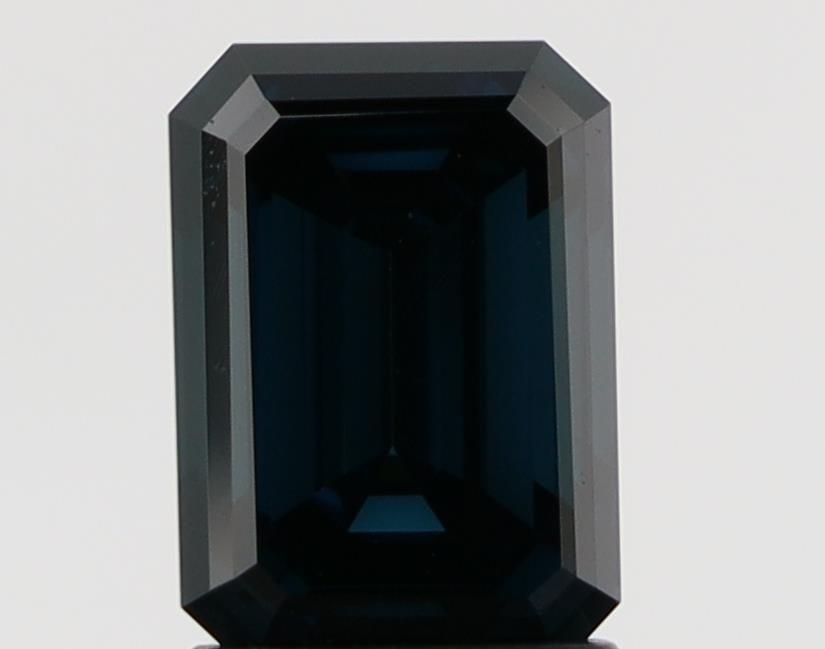 Loose Diamond - EMERALD 1.92ct Fancy Blue VS1: Loose Diamond - EMERALD 1.92ct Fancy Blue VS1 Source: This is a real non-mined Diamond that has been grown in a lab Shape: EMERALD Carats: 1.92 Color: Fancy Blue Certification: NONE Video: