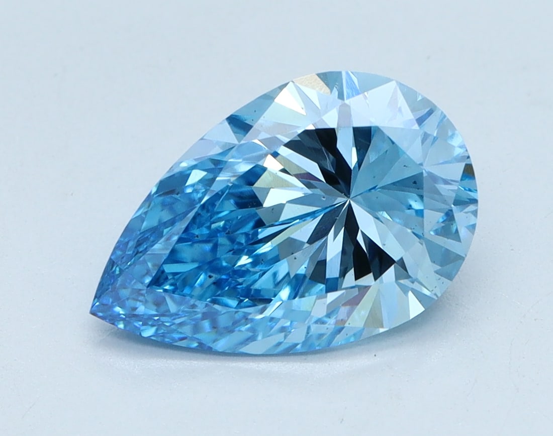 Loose Diamond - PEAR 2.01ct BLUE VS2: Loose Diamond - PEAR 2.01ct BLUE VS2 Source: This is a real non-mined Diamond that has been grown in a lab Shape: PEAR Carats: 2.01 Color: BLUE Clarity: VS2 Certification: IGI Condition: Pre-Owned