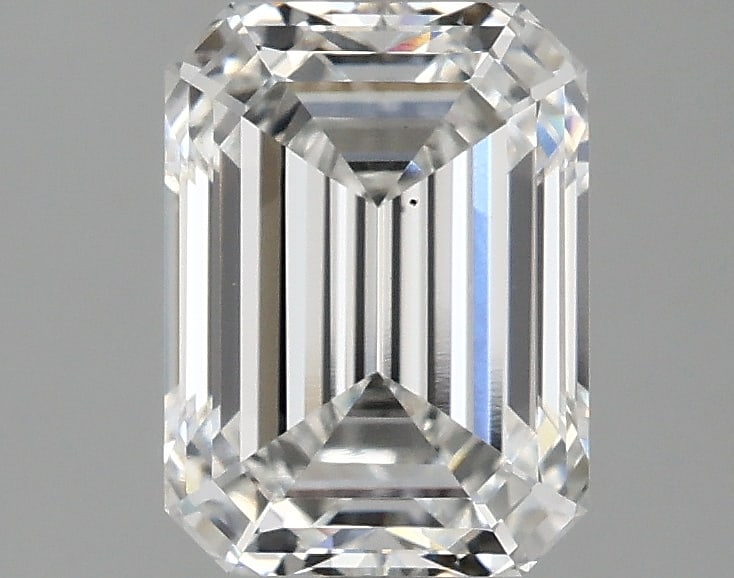 Loose Diamond - EMERALD 2.31ct E VS1: Loose Diamond - EMERALD 2.31ct E VS1 Source: This is a real non-mined Diamond that has been grown in a lab Shape: EMERALD Carats: 2.31 Color: E Clarity: VS1 Certification: IGI Condition: Pre-Owned PLE