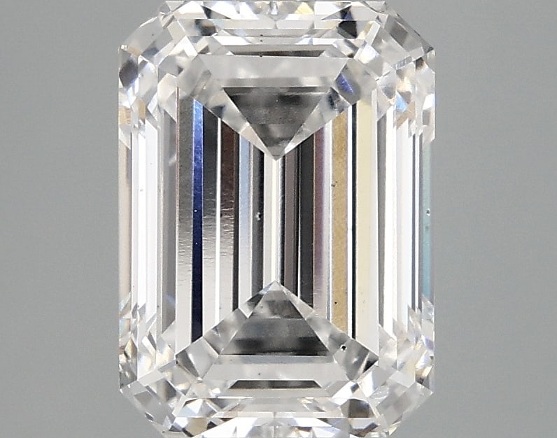 Loose Diamond - EMERALD 3.1ct E VS2: Loose Diamond - EMERALD 3.1ct E VS2 Source: This is a real non-mined Diamond that has been grown in a lab Shape: EMERALD Carats: 3.1 Color: E Clarity: VS2 Certification: IGI Condition: Pre-Owned PLEAS