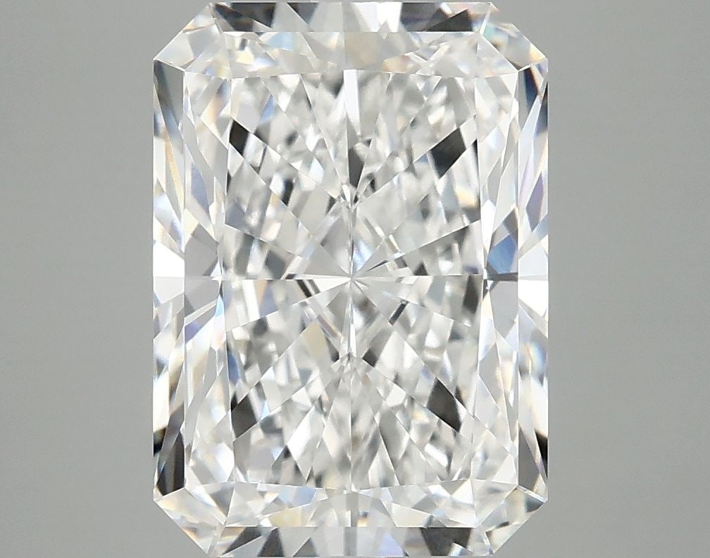 Loose Diamond - RADIANT 4.89ct E VVS2: Loose Diamond - RADIANT 4.89ct E VVS2 Source: This is a real non-mined Diamond that has been grown in a lab Shape: RADIANT Carats: 4.89 Color: E Clarity: VVS2 Certification: IGI Video: