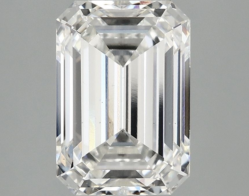 Loose Diamond - EMERALD 3.09ct G VS2: Loose Diamond - EMERALD 3.09ct G VS2 Source: This is a real non-mined Diamond that has been grown in a lab Shape: EMERALD Carats: 3.09 Color: G Clarity: VS2 Certification: IGI Video: