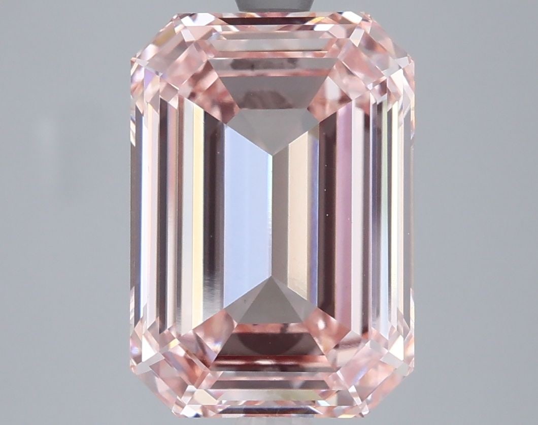 Loose Diamond - EMERALD 5.06ct Fancy Pink VVS2: Loose Diamond - EMERALD 5.06ct Fancy Pink VVS2 Source: This is a real non-mined Diamond that has been grown in a lab Shape: EMERALD Carats: 5.06 Color: Fancy Pink Certification: IGI Video: