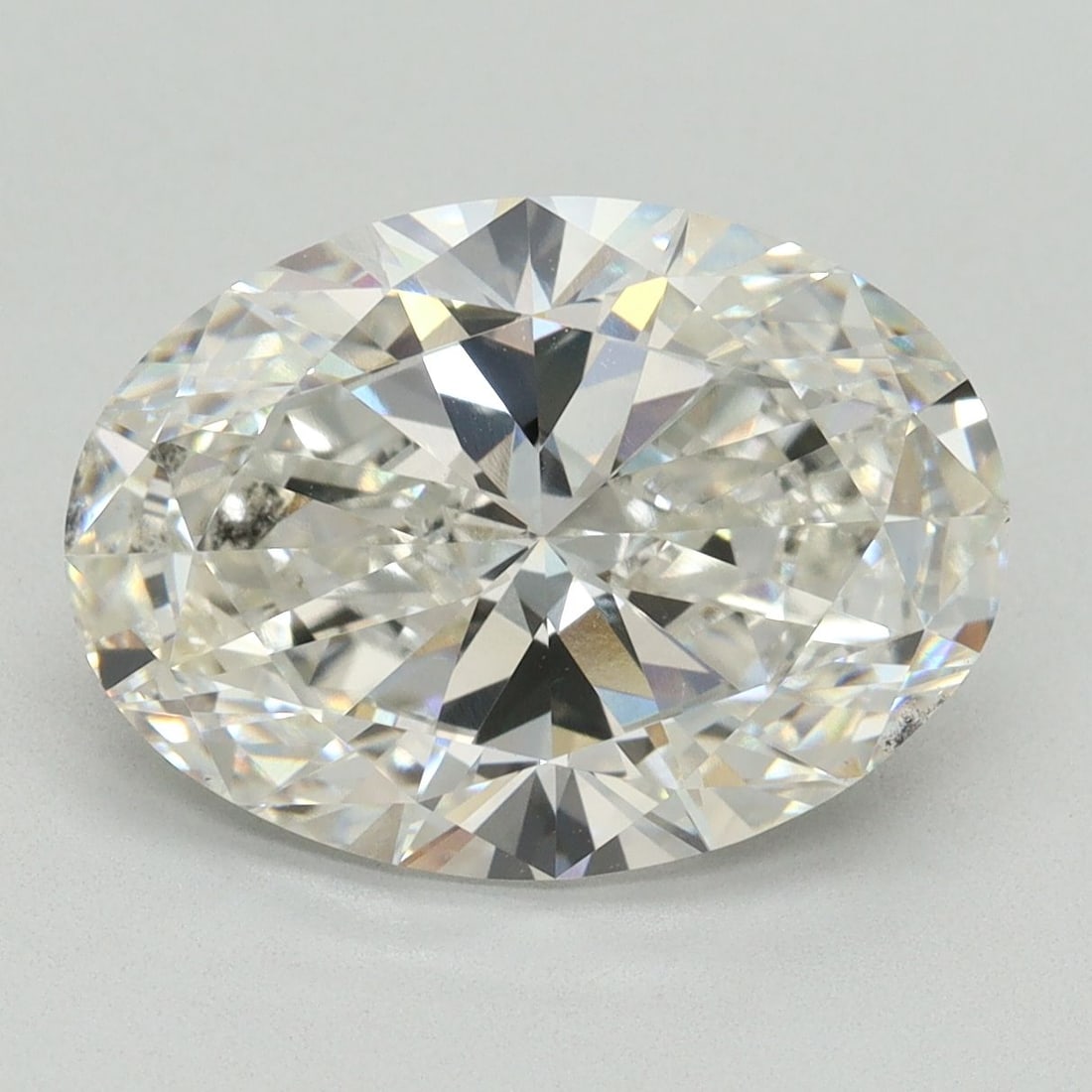 Loose Diamond - OVAL 5.06ct G VS2: Loose Diamond - OVAL 5.06ct G VS2 Source: This is a real non-mined Diamond that has been grown in a lab Shape: OVAL Carats: 5.06 Color: G Clarity: VS2 Certification: NONE Video: