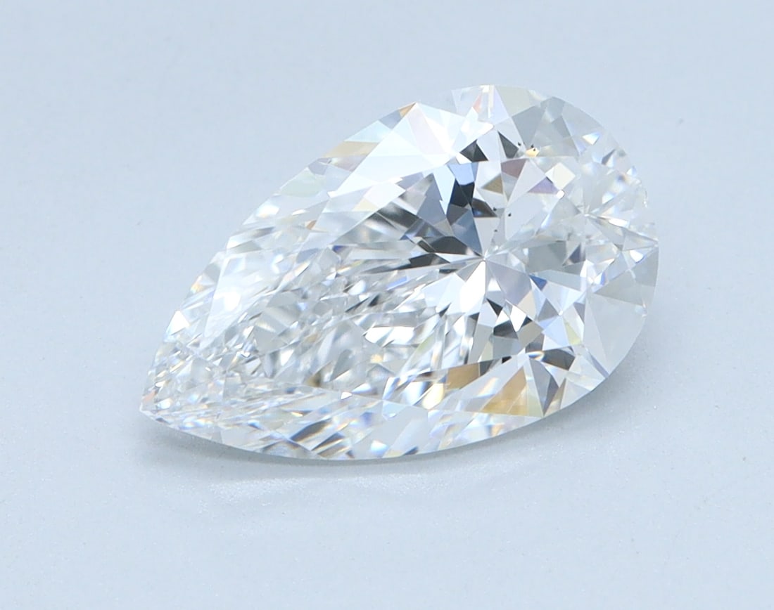 Loose Diamond - PEAR 1.7ct D VS2: Loose Diamond - PEAR 1.7ct D VS2 Source: This is a real non-mined Diamond that has been grown in a lab Shape: PEAR Carats: 1.7 Color: D Clarity: VS2 Certification: IGI Condition: Pre-Owned PLEASE