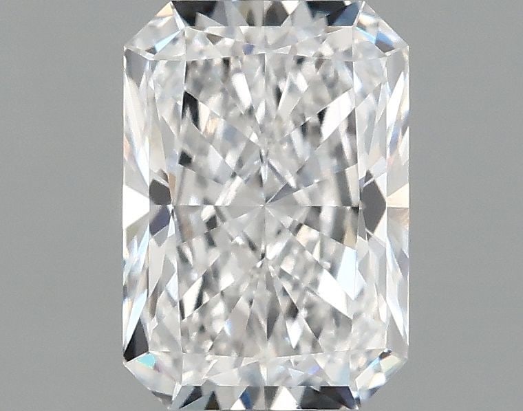 Loose Diamond - RADIANT 1.1ct D VVS2: Loose Diamond - RADIANT 1.1ct D VVS2 Source: This is a real non-mined Diamond that has been grown in a lab Shape: RADIANT Carats: 1.1 Color: D Clarity: VVS2 Certification: IGI Video: