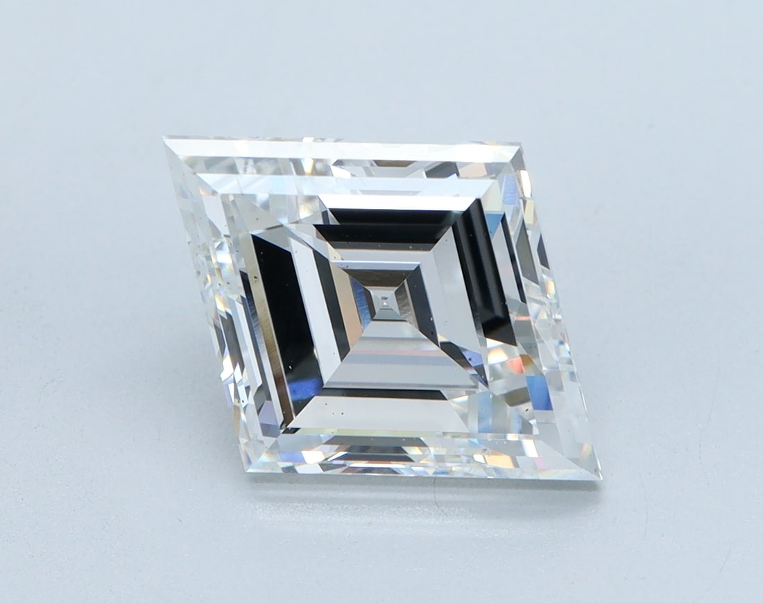 Loose Diamond - LOZENGE STEP CUT 3.05ct E VS2 (1 of 1)