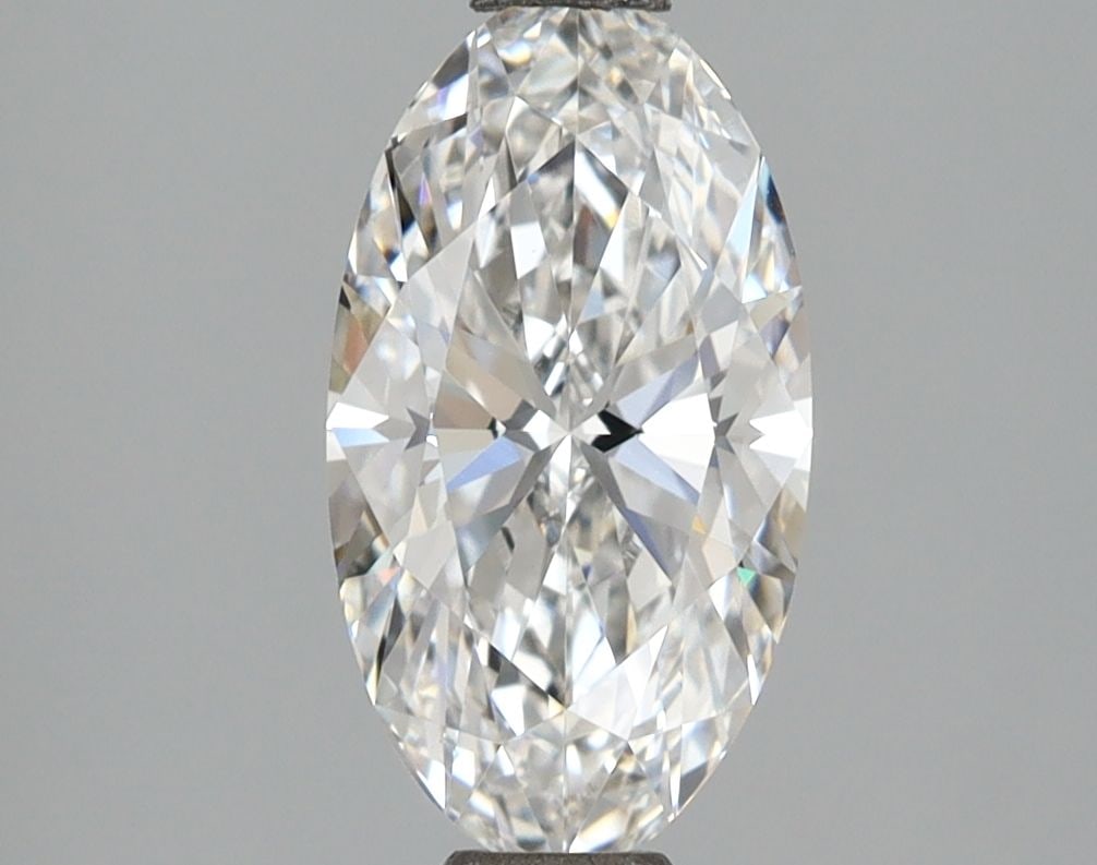 Loose Diamond - OVAL 1.59ct D VVS2: Loose Diamond - OVAL 1.59ct D VVS2 Source: This is a real non-mined Diamond that has been grown in a lab Shape: OVAL Carats: 1.59 Color: D Clarity: VVS2 Certification: IGI PLEASE NOTE: Framed, Large, 