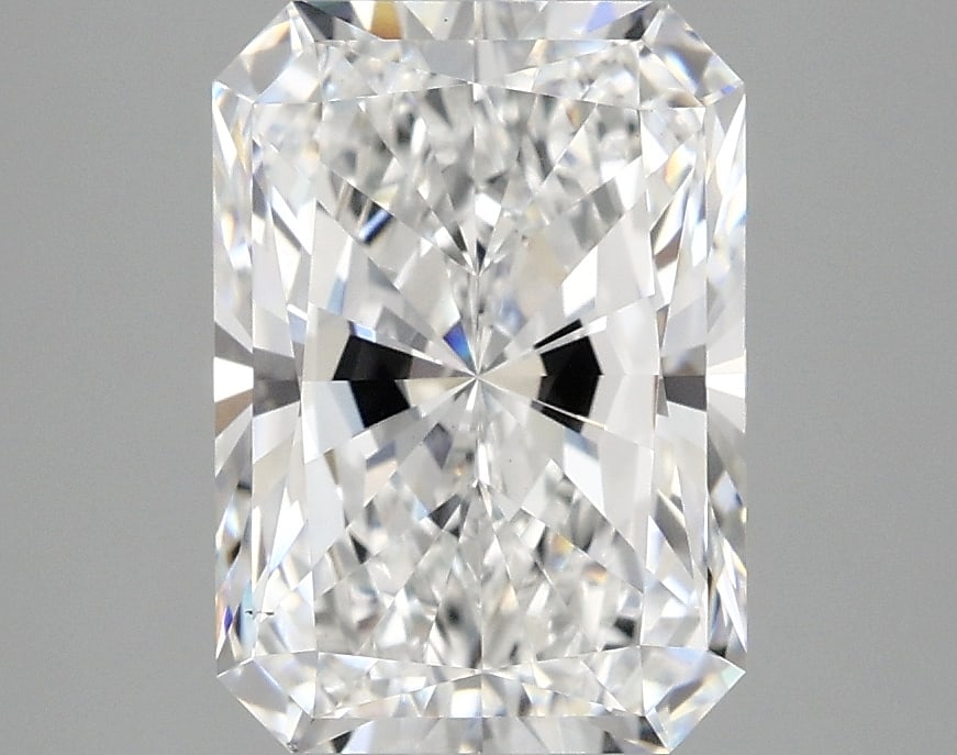 Loose Diamond - RADIANT 3.06ct D VS1: Loose Diamond - RADIANT 3.06ct D VS1 Source: This is a real non-mined Diamond that has been grown in a lab Shape: RADIANT Carats: 3.06 Color: D Clarity: VS1 Certification: IGI Condition: Pre-Owned PLE