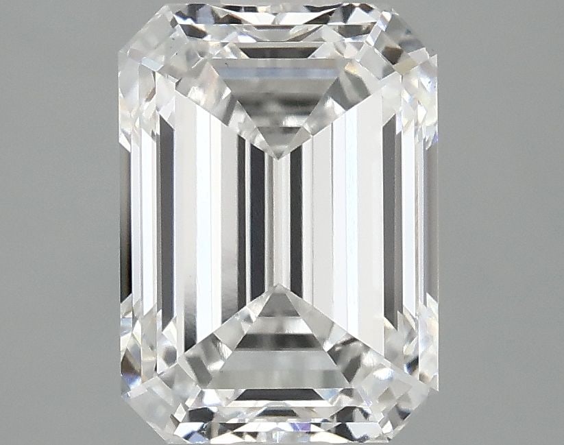 Loose Diamond - EMERALD 2.54ct E VS1: Loose Diamond - EMERALD 2.54ct E VS1 Source: This is a real non-mined Diamond that has been grown in a lab Shape: EMERALD Carats: 2.54 Color: E Clarity: VS1 Certification: IGI Video: