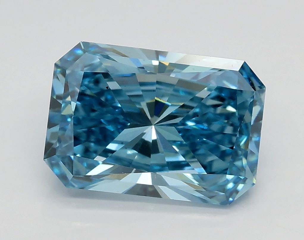 Loose Diamond - RADIANT 2.5ct Fancy Vivid Blue VS2: Loose Diamond - RADIANT 2.5ct Fancy Vivid Blue VS2 Source: This is a real non-mined Diamond that has been grown in a lab Shape: RADIANT Carats: 2.5 Color: Fancy Vivid Blue Certification: IGI Video: