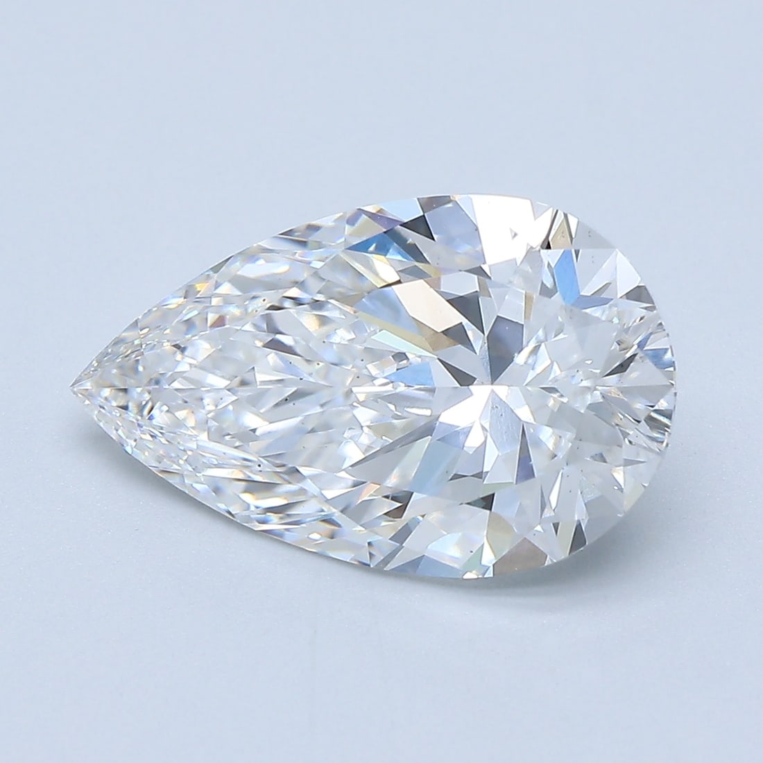 Loose Diamond - PEAR 4.02ct D VS2: Loose Diamond - PEAR 4.02ct D VS2 Source: This is a real non-mined Diamond that has been grown in a lab Shape: PEAR Carats: 4.02 Color: D Clarity: VS2 Certification: IGI Condition: Pre-Owned PLEASE