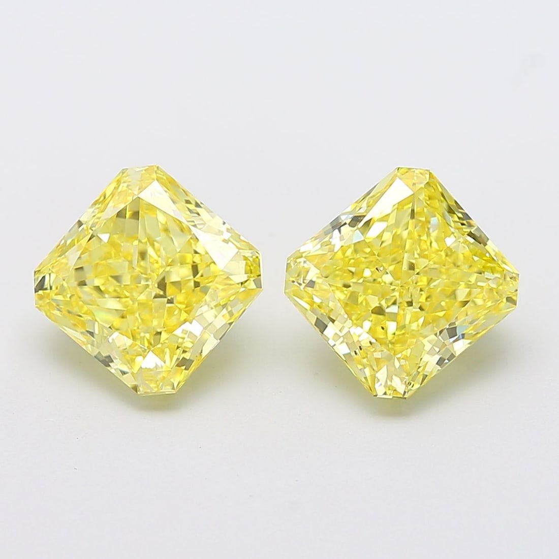 Loose Diamond - SQUARE RADIANT 4.0ct Fancy Intense Yellow VS2: Loose Diamond - SQUARE RADIANT 4.0ct Fancy Intense Yellow VS2 Source: This is a real non-mined Diamond that has been grown in a lab Shape: SQUARE RADIANT Carats: 4.0 Color: Fancy Intense Yellow Certif